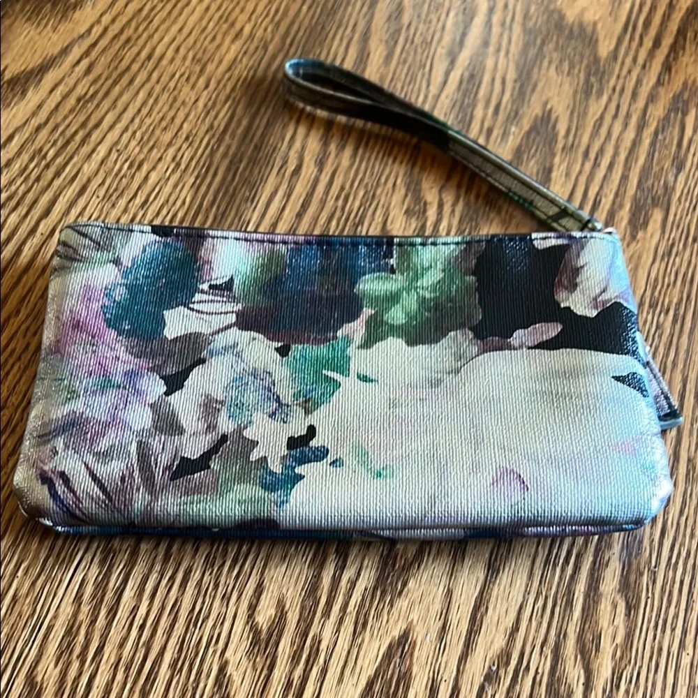 Floral wristlet Clutch with Artistic Pattern